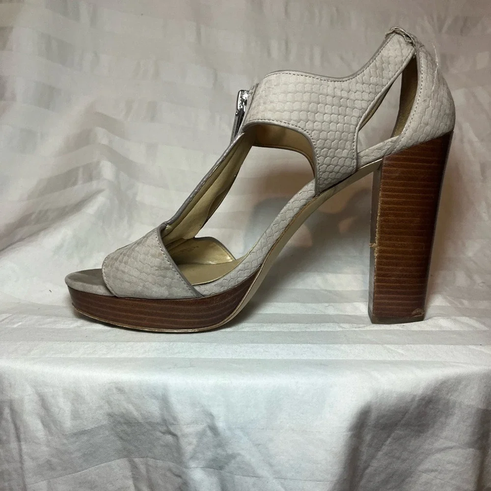 Michael Kors Grey Snakeskin Embossed Platform Sandals Front Zip Heel 8.5